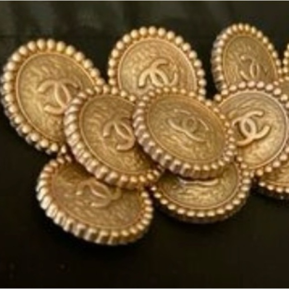 CHANEL Gold-Tone Embossed CC Button Set